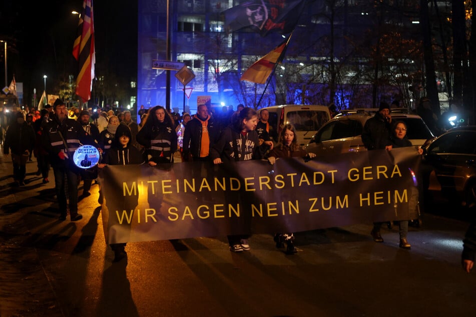 Vor allem in Gera sei diese Situation verschärft zu spüren - auch durch die Montagsdemoszene, die zuletzt etwa gegen ein Flüchtlingsheim mobil gemacht hatte. (Archivbild)