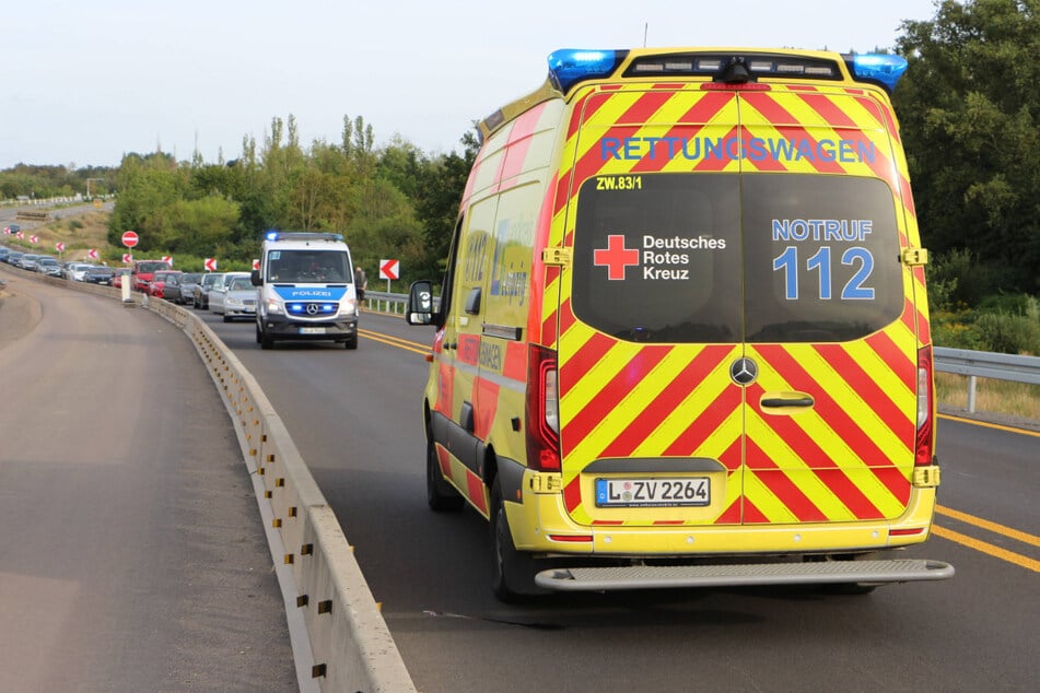 Unfall A72: Autos touchieren sich: Mindestens zwei Verletzte bei Unfall auf der A72