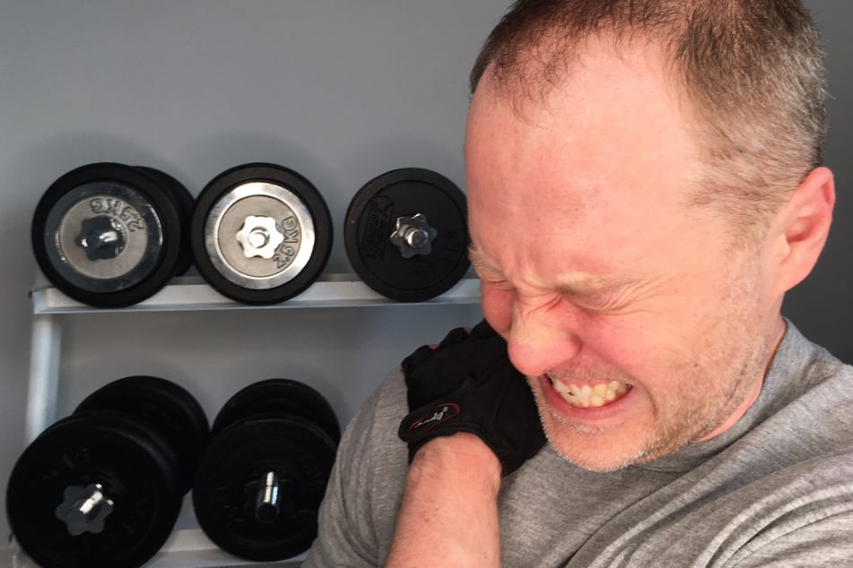 Schmerz lass nach! Mitten im Training tat's plötzlich weh.