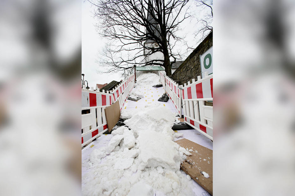 Auf den knapp 20 Meter Rodelbahn soll es ab Donnerstag rund gehen.