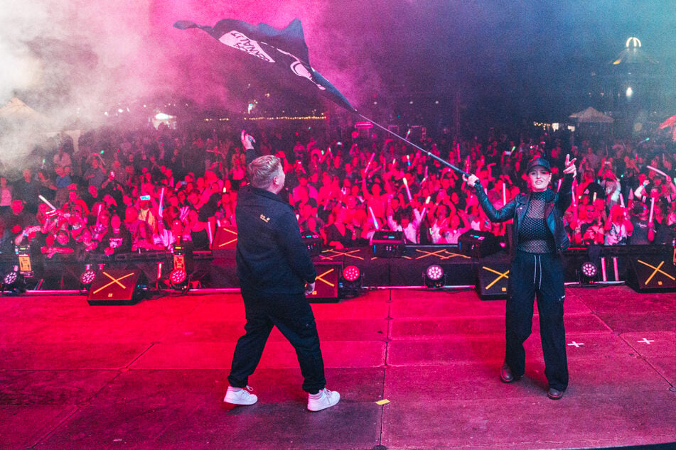 Dieses Festival am Inselsee in Rossau müsst Ihr kennen
