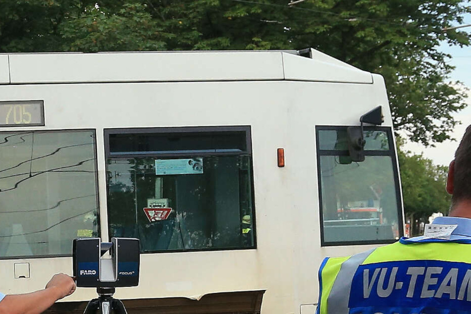 Spurensicherung der Polizei. (Hier bei einem früheren Unfall)