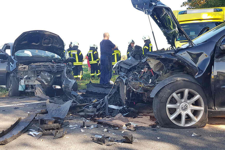 Die K7257 zwischen Katschwitz und Weißnaußlitz wurde nach dem Crash voll gesperrt.
