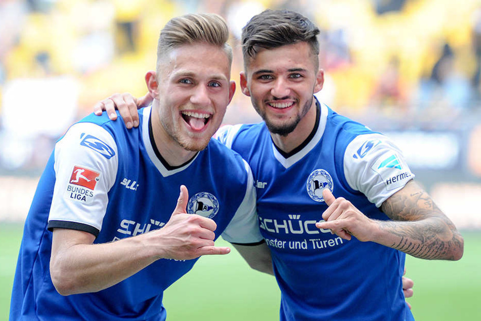 Gute Freunde nicht nur auf dem Platz: Wo Staude (r.) ist, kann Leandro Putaro nicht weit sein.
