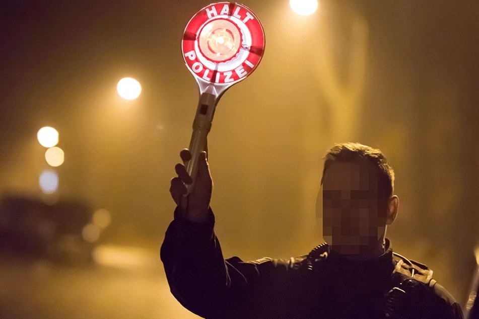 Halt, Polizei: Peter E. (31) stoppte einen Peugeot aus Rostock.