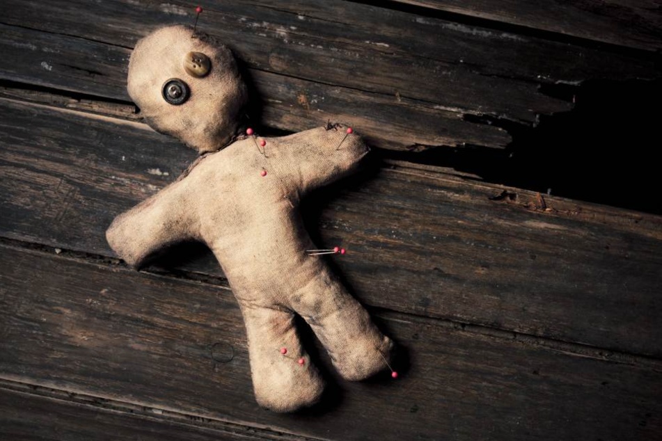 In seiner Heimat glaubt man an okkulte Rituale und Voodoo-Zauber. Sein Lebe wurde davon bedroht, deshalb kam Festus Osasuyi nach Deutschland.