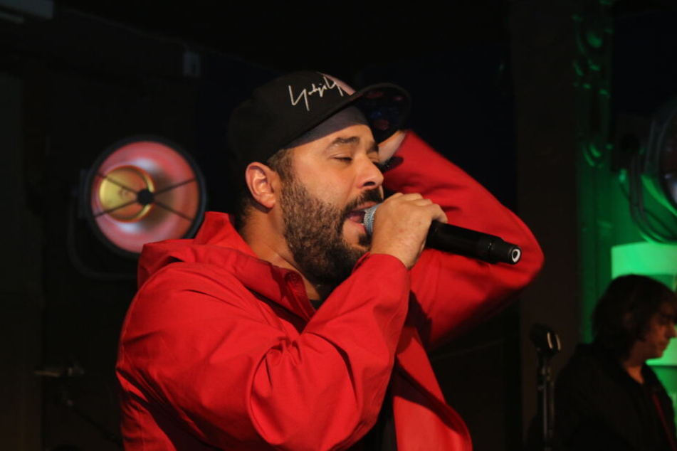 Rapper sollten nicht nur über die fette Rolex am Handgelenk oder den Benz vor der Tür singen, findet Adel Tawil.