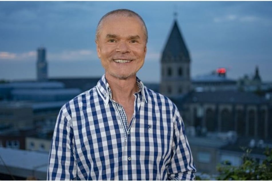An diesem Freitag (23.30 Uhr/WDR) startet "Domian live" mit Moderator Jürgen Domian (61).