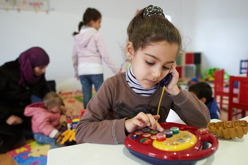 Ab sofort gibt es ein abgespecktes Bildungsangebot für Flüchtlingskinder in Erstaufnahmeeinrichtungen.