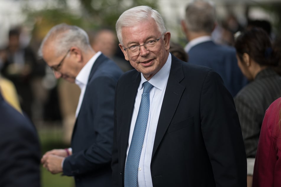 Ex-Ministerpräsident Roland Koch (68) ist als Schlichter benannt.