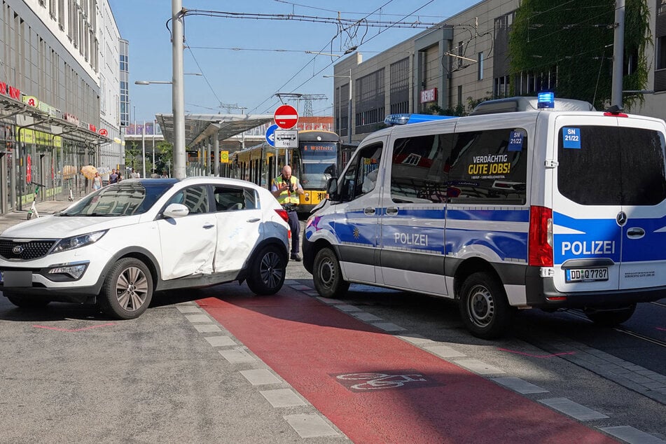 Straßenbahnen mussten wegen des Unfall umgeleitet werden.