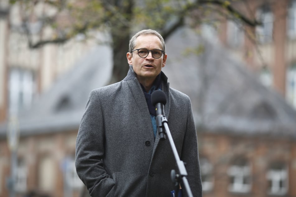 Michael Müller will die Corona-Regeln verlängern.