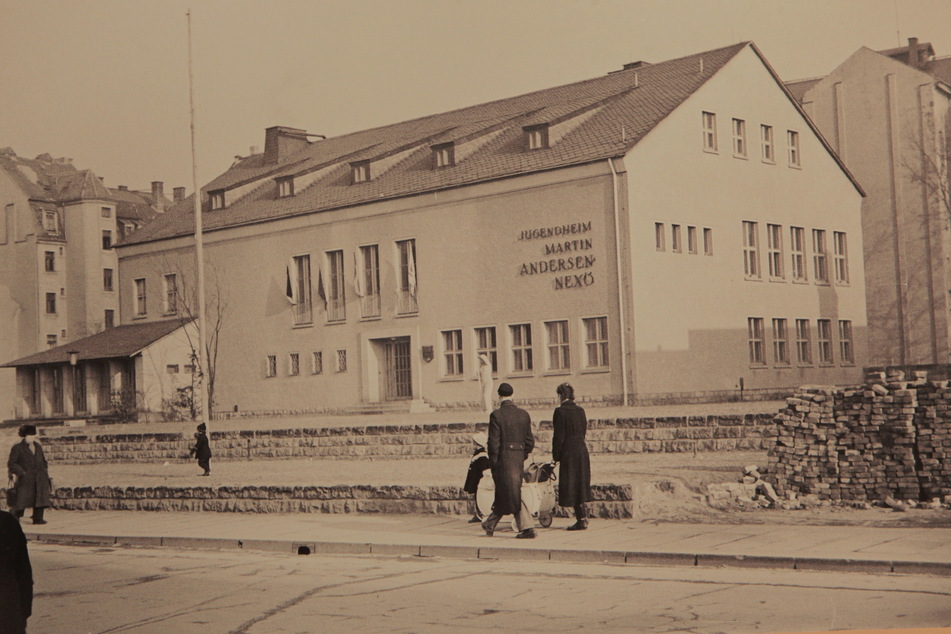 Die Scheue auf einem historischen Foto von 1956 - von quirliger Neustadt ist da noch keine Spur.