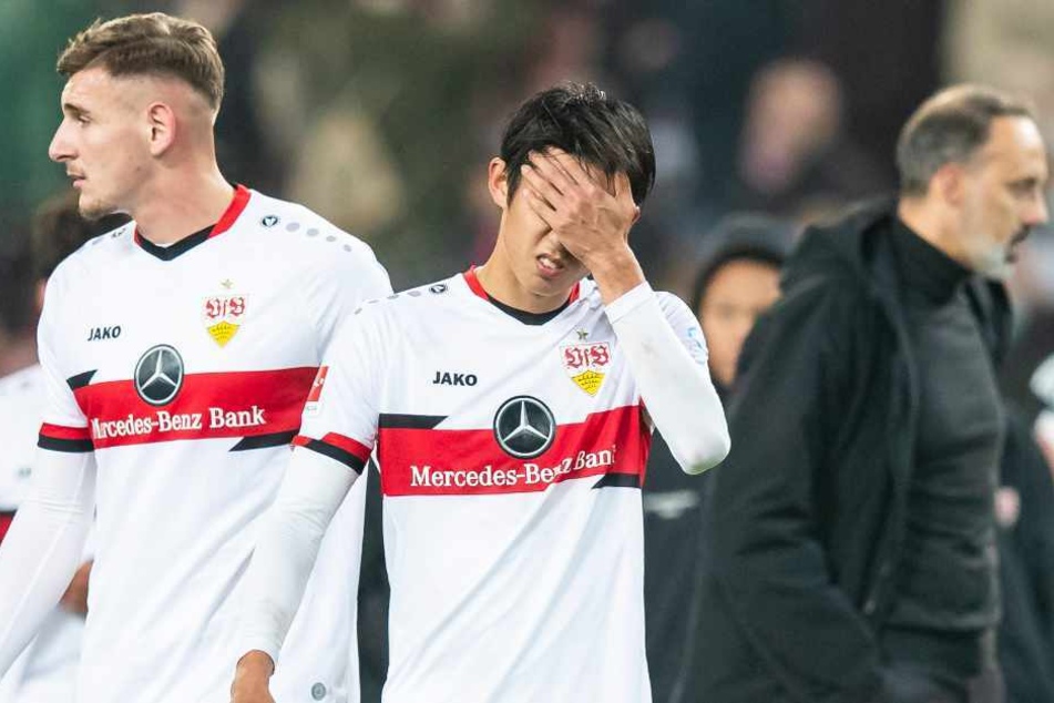 Stuttgart, im November 2021 (v.l.): Matej Maglica (23), Hiroki Ito (23) und VfB-Trainer Pellegrino Matarazzo (44).