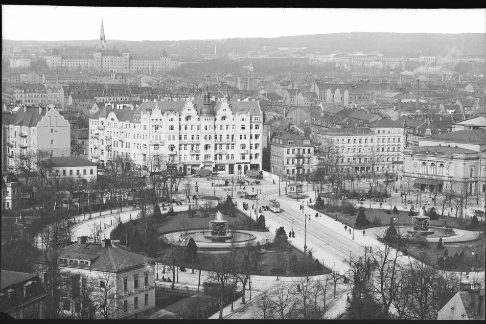 Ein Foto von 1904: Da lagen die Rohre bereits 29 Jahre unter dem Albertplatz.