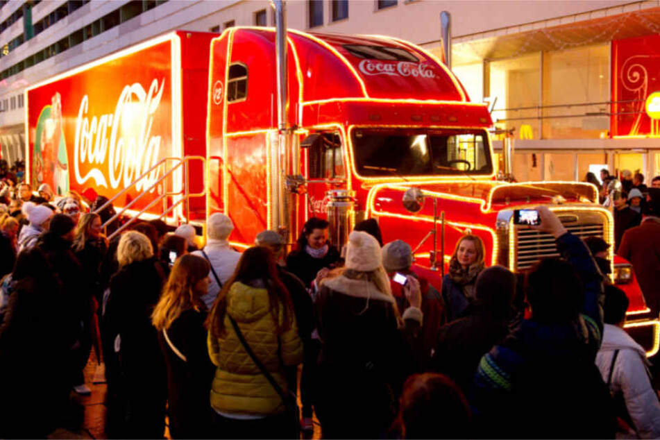 Wo die beleuchteten Trucks auftauchen, ist ihnen Aufmerksamkeit sicher. (Archivbild)