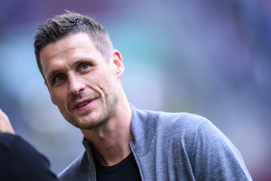 Kann er den Stürmer nach Dortmund locken? Sportdirektor Sebastian Kehl (43).