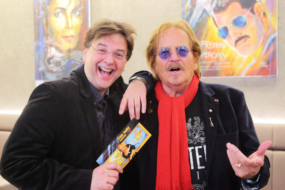 Frank Zander (77, r.) mit seinem Sohn Marcus (51) auf der Vernissage im "Kastenmeiers".