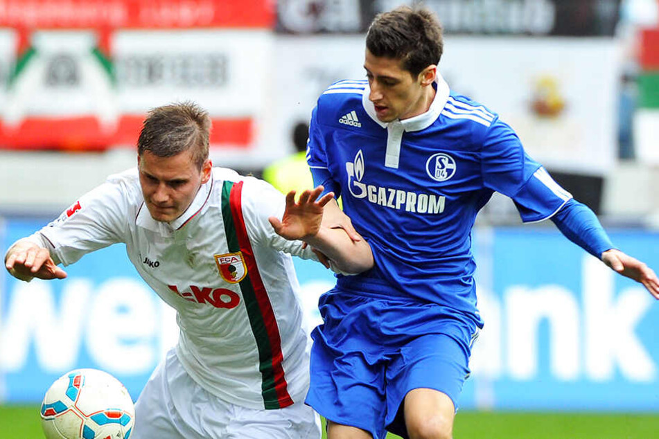 Schlimm: Der frühere Schalker Sergio Escudero (r.) hat sich am Sonntag schwer verletzt.
