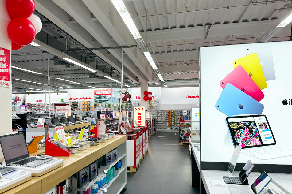 Samstag (4.5.) feiert MediaMarkt Hamburg-Nedderfeld 35. Jubiläum mit vielen Sonderangeboten.