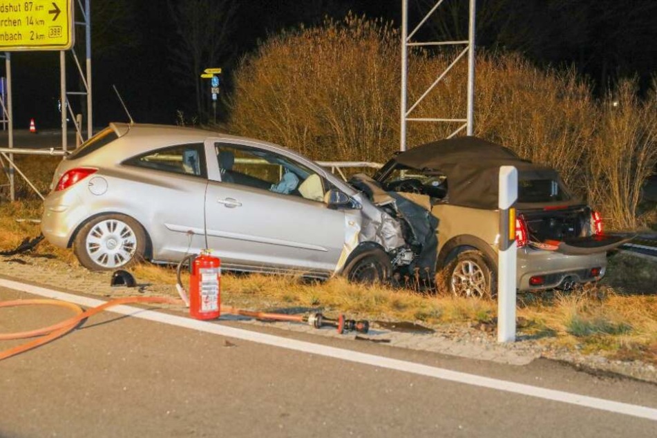 Die Opelfahrerin konnte nicht mehr bremsen und krachte in den Mini.