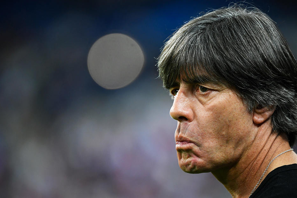 Bundestrainer Joachim Löw ist mit seiner Mannschaft auf den 16. Platz abgerutscht.