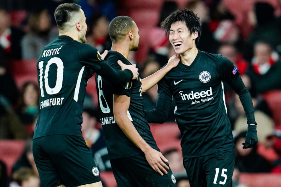 Mit seinem Doppelpack in Hälfte zwei brachte Daichi Kamada (r.) die Eintracht zurück auf Kurs.
