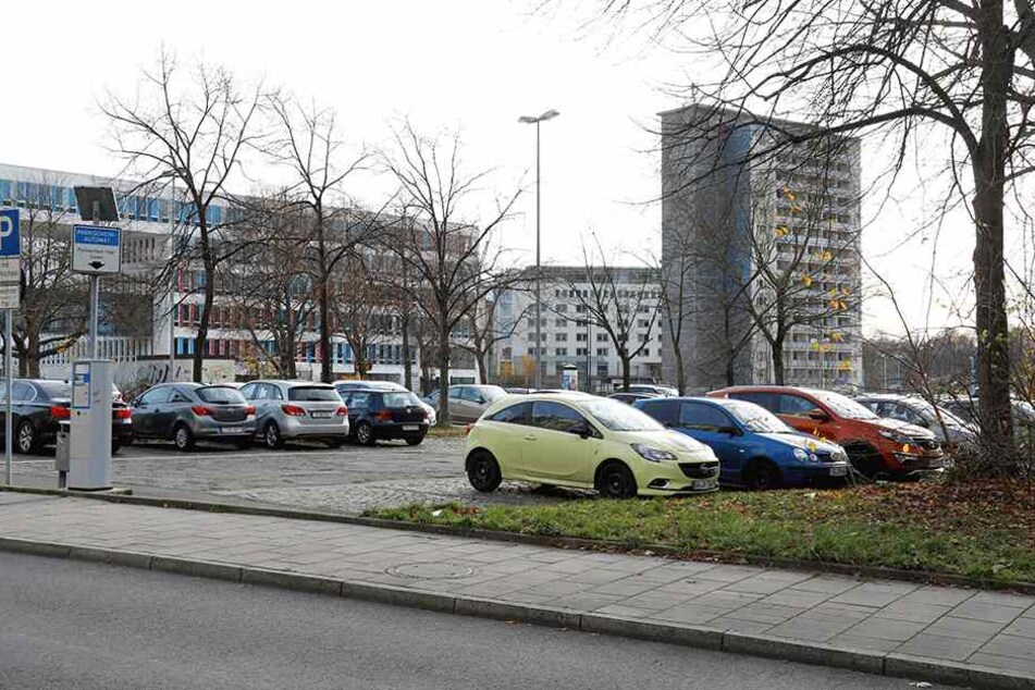 Der arbeitslose Drogensüchtige schlug auch auf dem Parkplatz Waisenstraße zu.