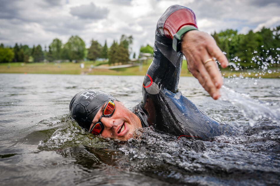 Rheinschwimmer Joseph Heß (35) trainiert nun für sein nächstes Projekt. (Archivbild)