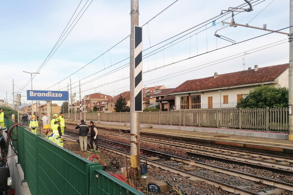 Unfall mit Zug-Lok: Fünf Gleisarbeiter tot, zwei schwer verletzt!