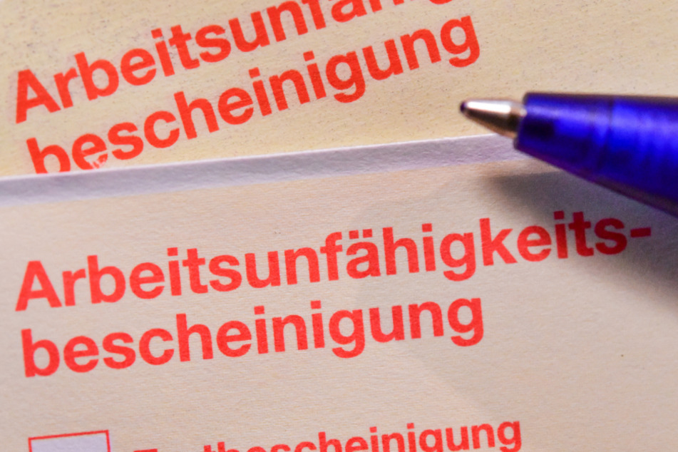 Den gelben Schein gibt es nur noch bis Ende des Jahres, dann wird alles digital.