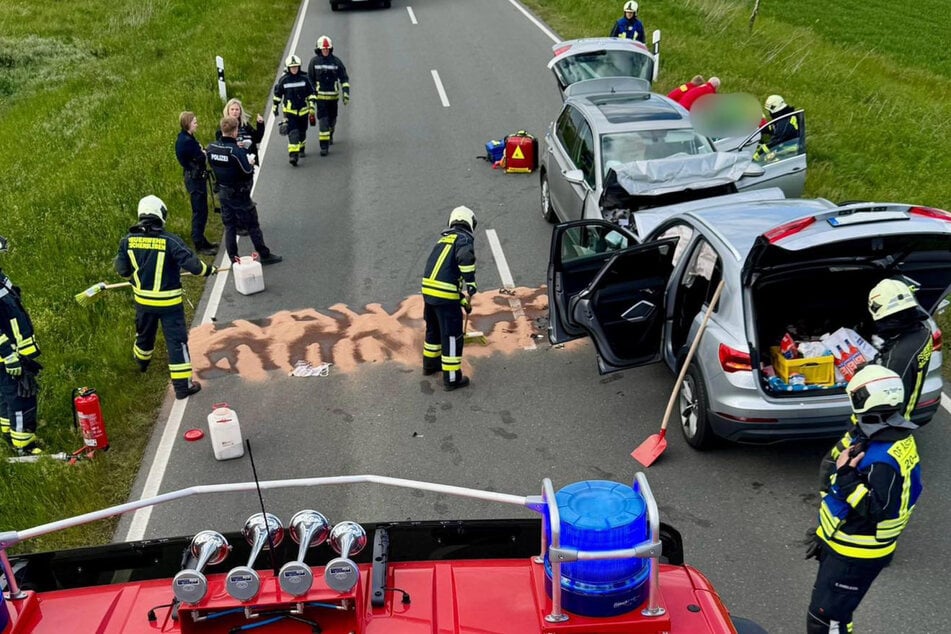 Bei Aschersleben waren am Donnerstag zwei Autos zusammengekracht.
