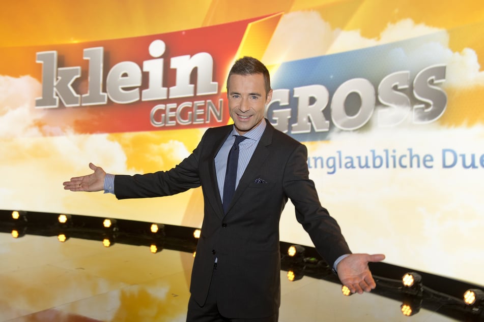 Kai Pflaume (58) moderiert die Show "Klein gegen Groß – Das unglaubliche Duell" seit deren Erstausstrahlung am im Juni 2011.