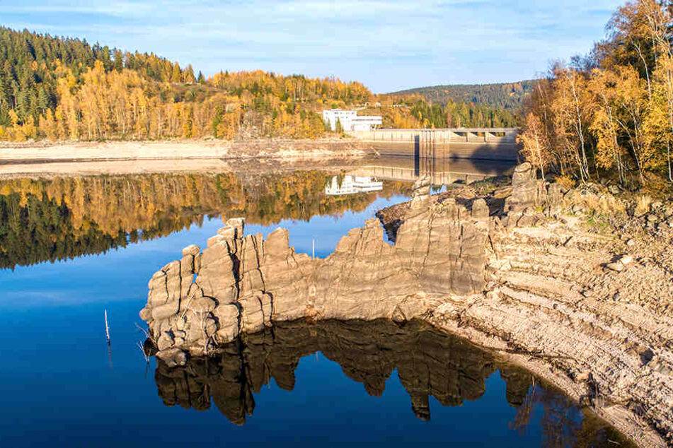 Dürre Zeiten nagen an den Trinkwasserspeichern - wie hier 2018 in Eibenstock.