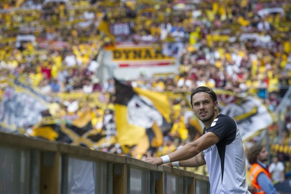 Pascal Testroet in seinem ehemaligen "Wohnzimmer", dem Dresdner Fußballtempel. Dorthin, wo 2015 alles begann, kehrt er jetzt mit Aue zurück.