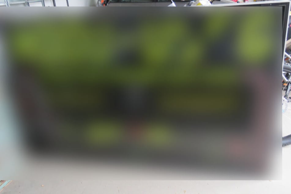 Laut Polizei stammen die Objekte aus dem sportlichen Bereich.
