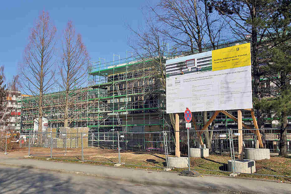 Die Gorbitzer Schule ist noch komplett eine Baustelle.