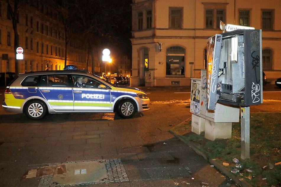 Der Tatort auf dem Sonnenberg: Hier sprengten die Unbekannten diesen Automaten.