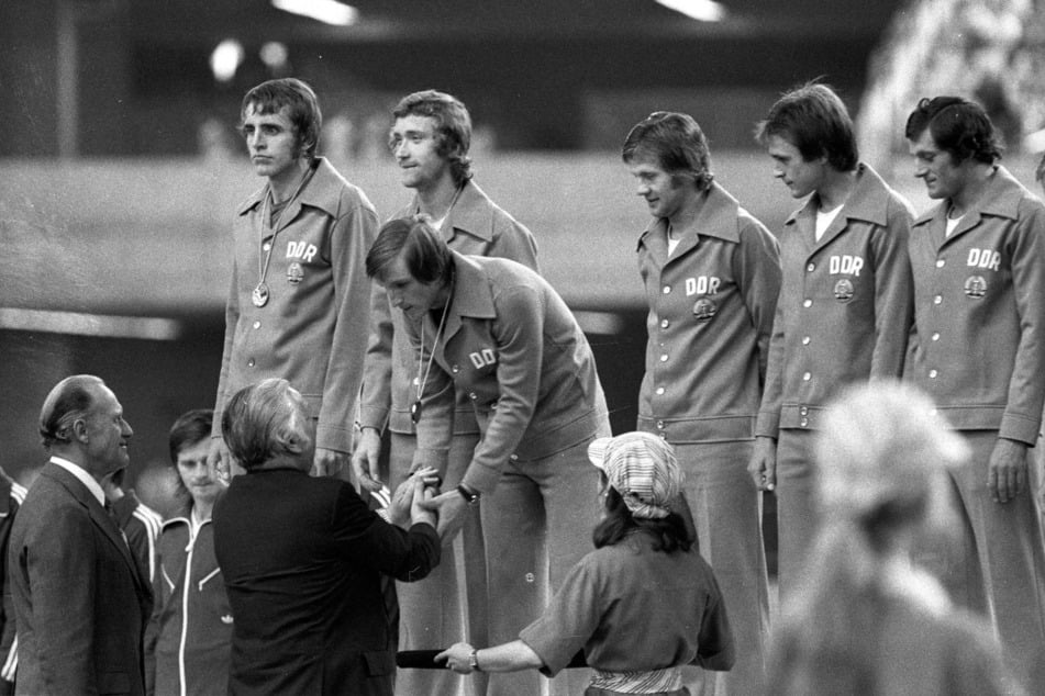Sein größter Erfolg: Mit der DDR-Mannschaft holte Jürgen Croy (l.) 1976 bei Olympia in Montreal Gold. (Archivfoto)