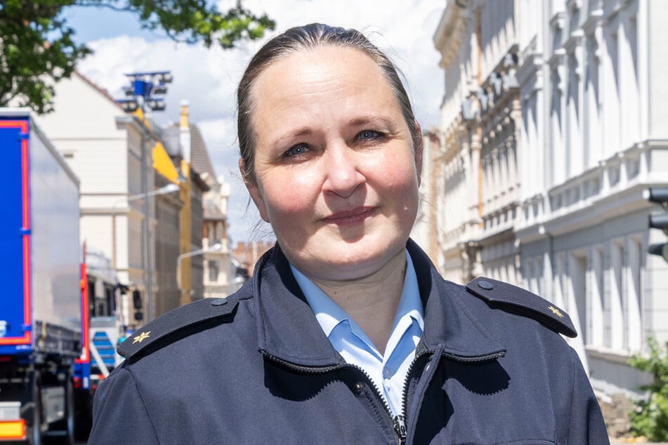 Die Leiterin der Feuerwehr Görlitz, Anja Weigel, weiß nicht, ob die Suche am Mittwoch enden wird.