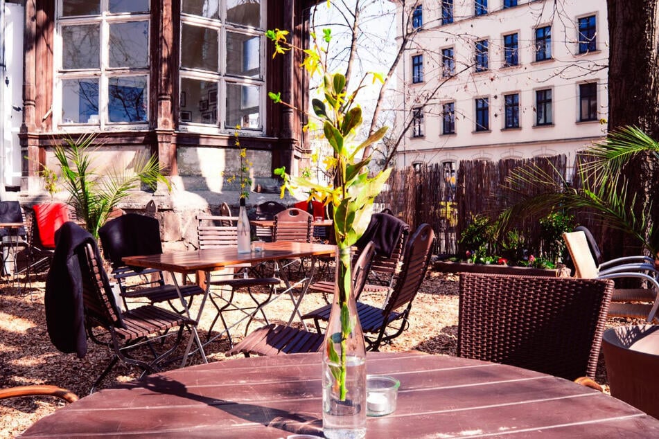 Das Blüthner Weincafé begrüßt Euch ganz neu im Stadthafen Leipzig.