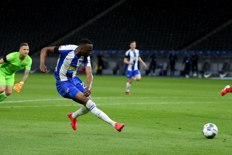 Dodi Lukebakio trifft zum 2:0.