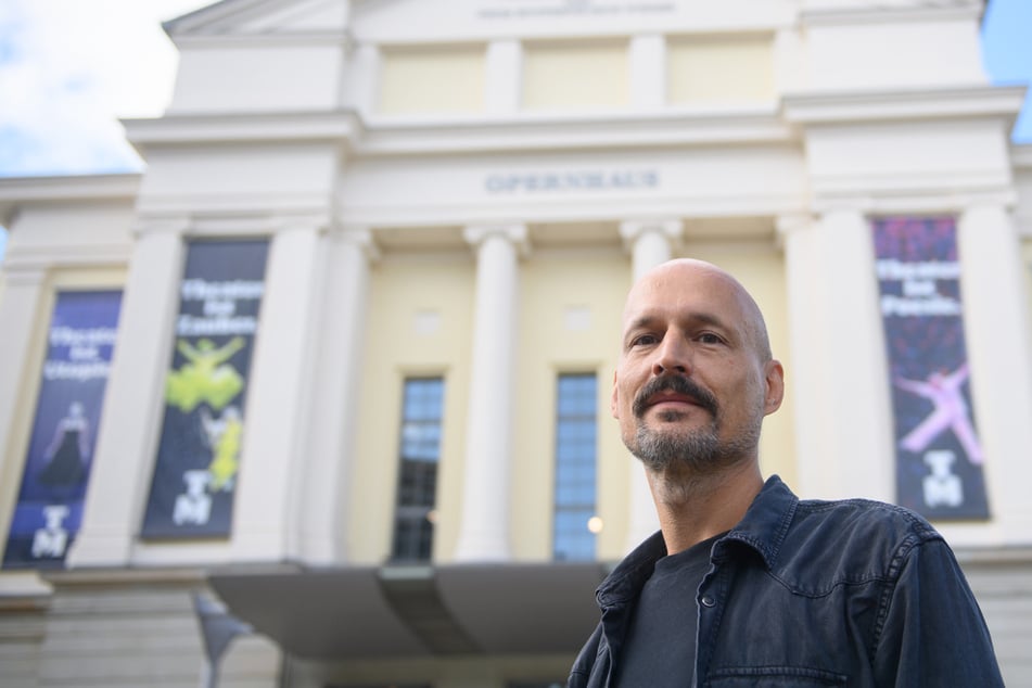"Habe versucht zu verstehen": Theaterstück "Wunde Stadt" greift Magdeburg-Anschlag auf