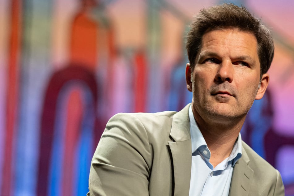 Berlin: Verdacht auf Vorteilsannahme: Ermittlungen gegen SPD-Spitzenkandidat Krach