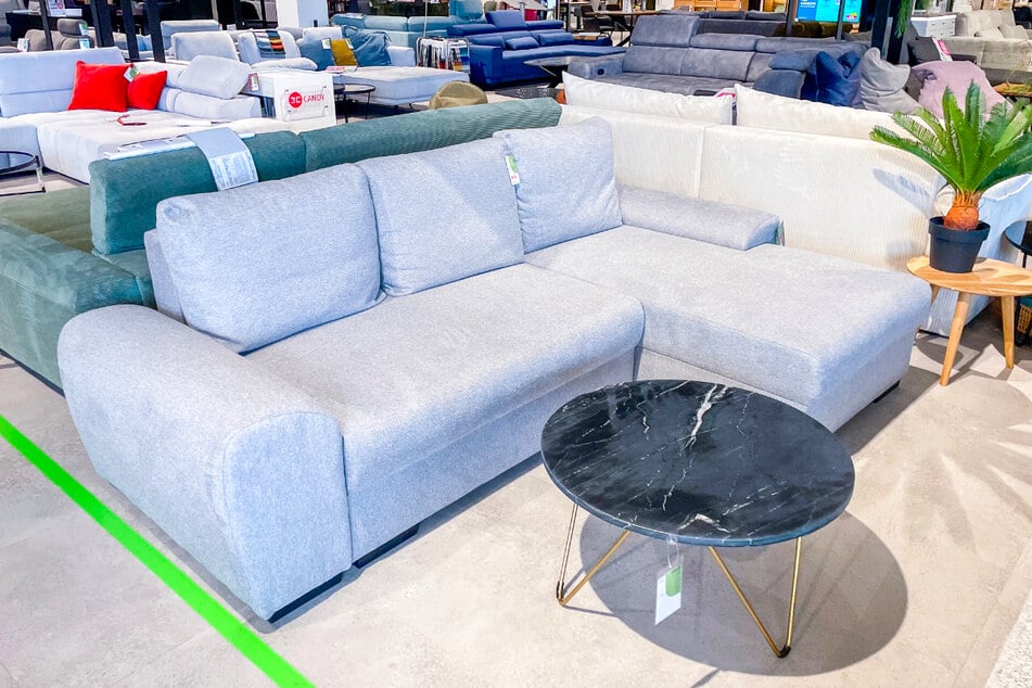 Dieses Sofa bekommt Ihr am Sonntag (19.4.) richtig günstig