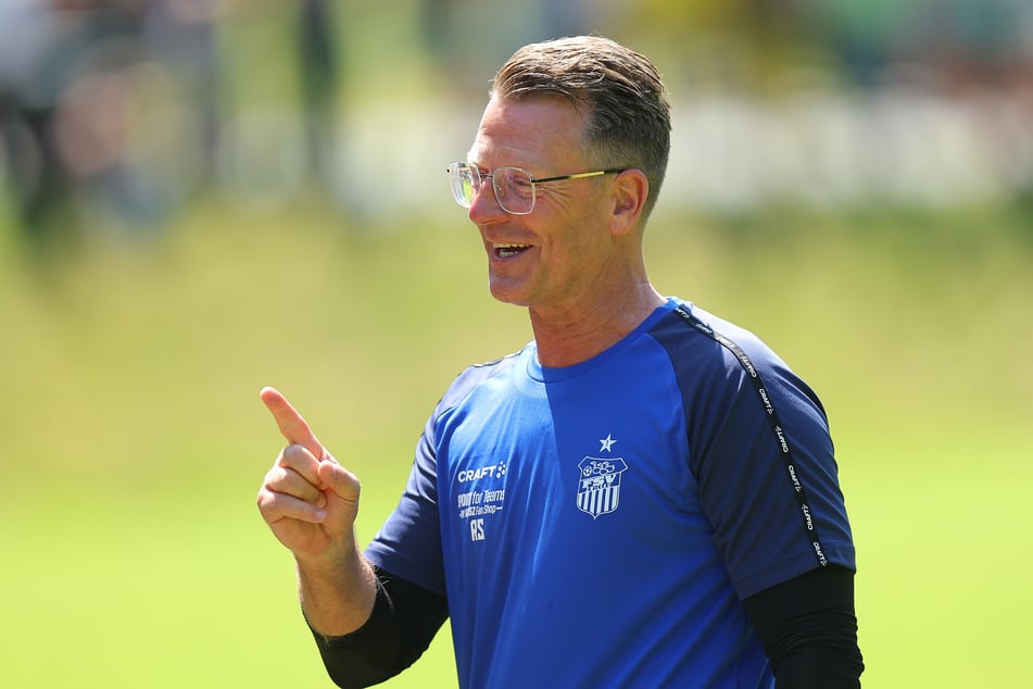 FSV-Trainer Rico Schmitt (56) hat sich auf der Torhüterposition festgelegt.