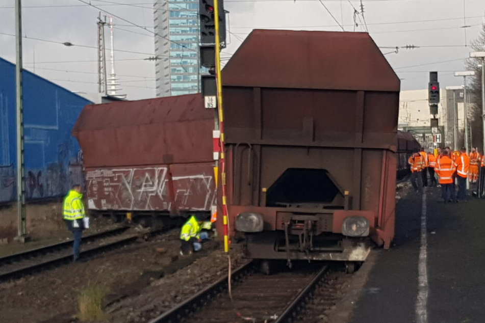 Entgleister Güterzug sorgt weiterhin für Behinderungen im Bahnverkehr