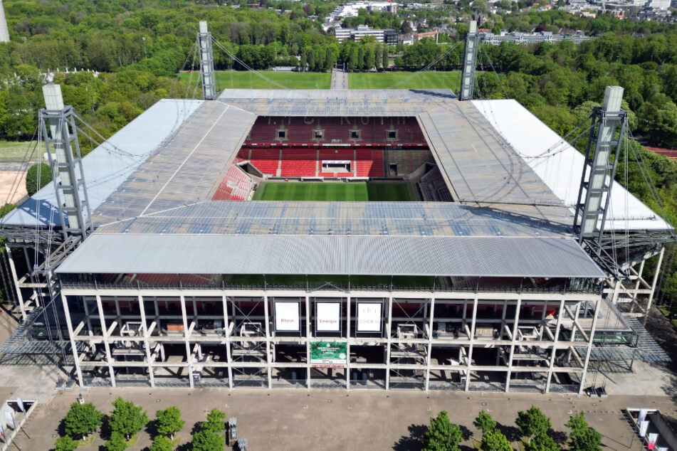 Das 2004 eröffnete RheinEnergie-Stadion gehört der Stadt Köln. Hauptpächter ist der 1. FC Köln. (Archivfoto)