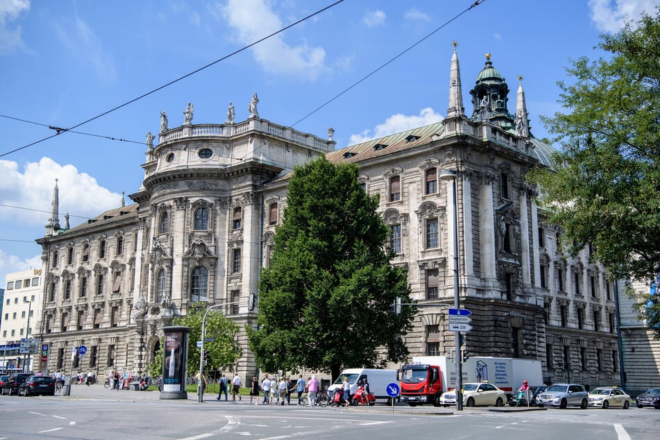 Der Prozess vor dem Landgericht München soll Anfang Juli fortgesetzt werden.