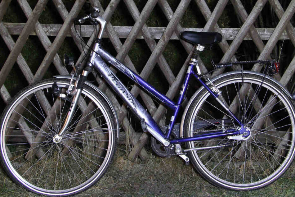 Die KriminalpolizeiChemnitz fragt: Wer hat das Fahrrad schon einmal gesehen?
